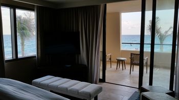 Cancun Airport to Hyatt Ziva Cancun Transfer
