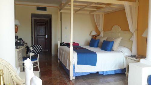 Cancun Airport to Bahia Principe Luxury Akumal Transfer
