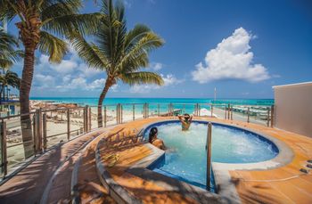 Cancun Airport to Hotel Riu Cancun Transfer