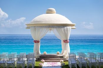Cancun Airport to Marriott Cancun, An All-inclusive Resort Transfer
