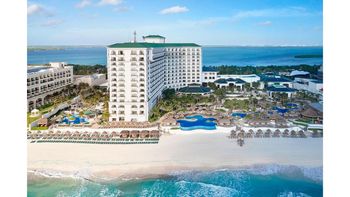 Cancun Airport to Jw Marriott Cancun Resort & Spa Transfer