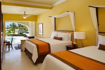 Cancun Airport to Dreams Tulum Resort & Spa Transfer